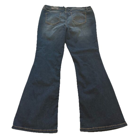 NWT Torrid Luxe Slim Boot Jean Mid Rise Blue Medium Wash Denim Plus Size 20R - Picture 3 of 7